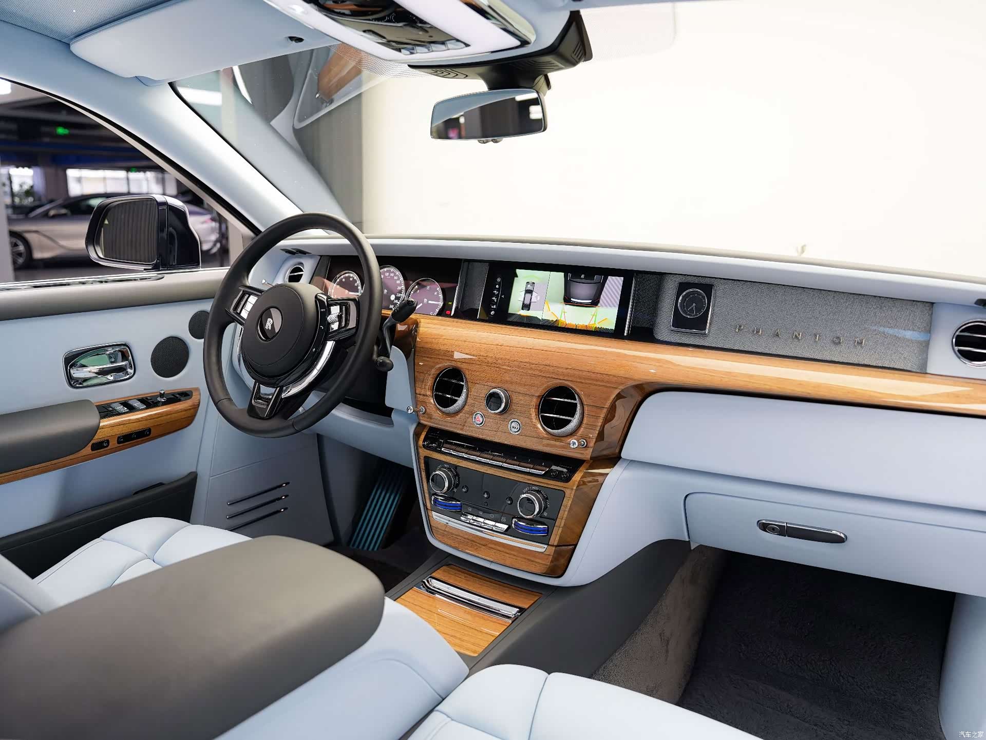 Rolls-Royce Phantom, 2020 17