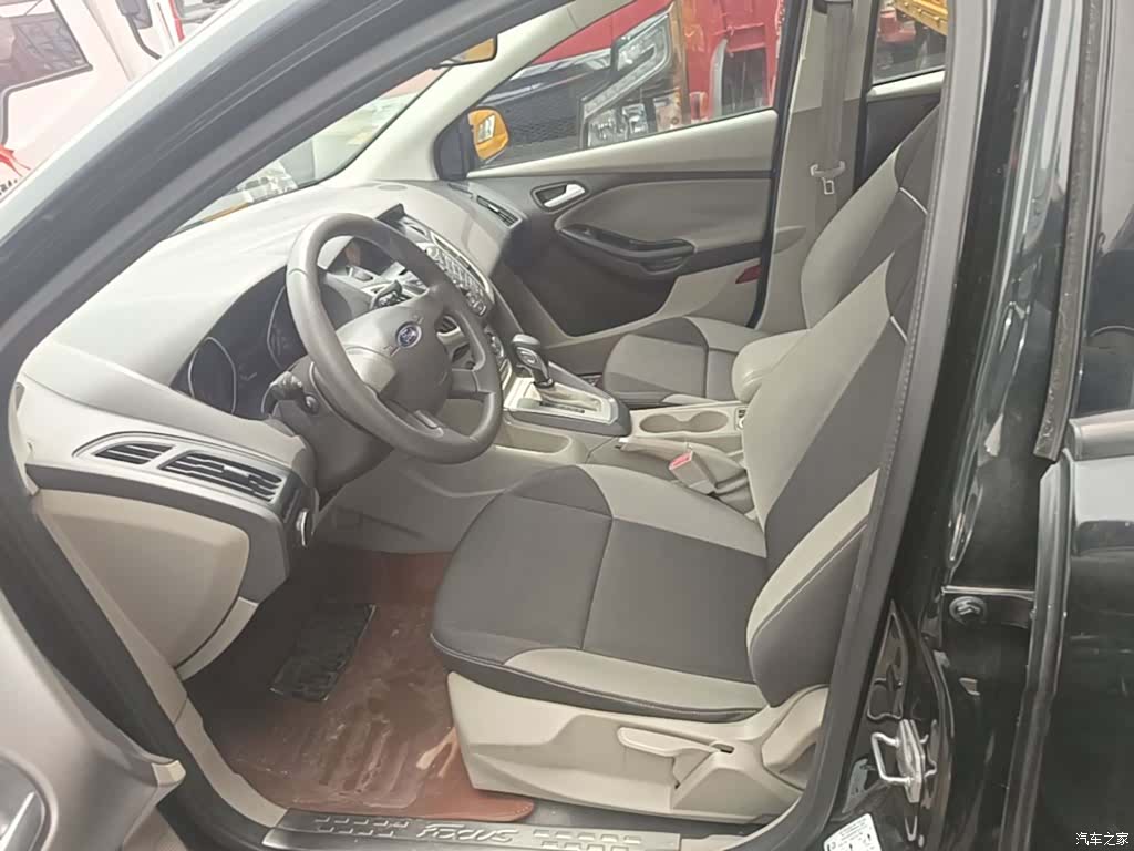 Ford Focus, 2014 15