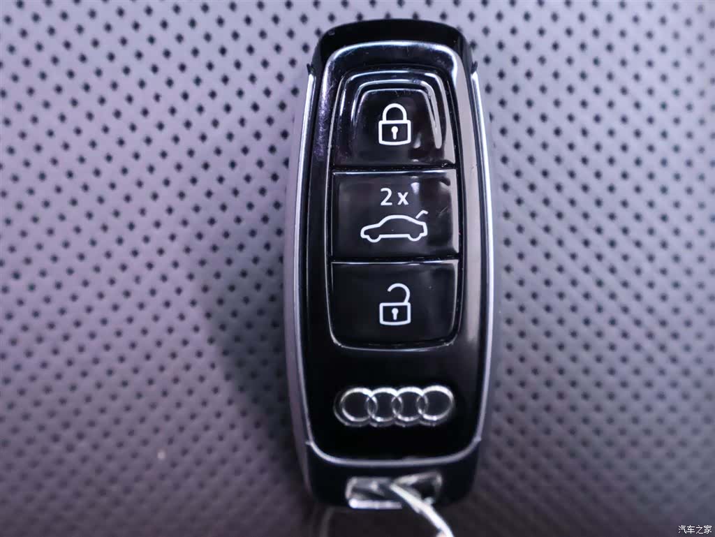 Audi A8L, 2021 25