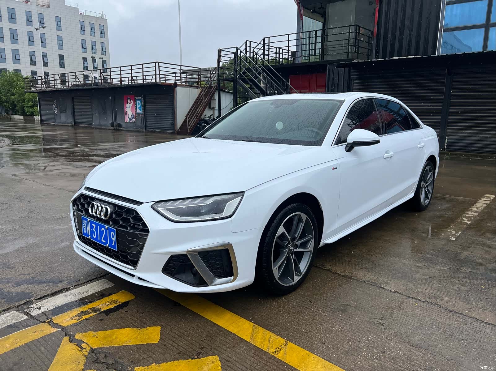 Audi A4L, 2021 1