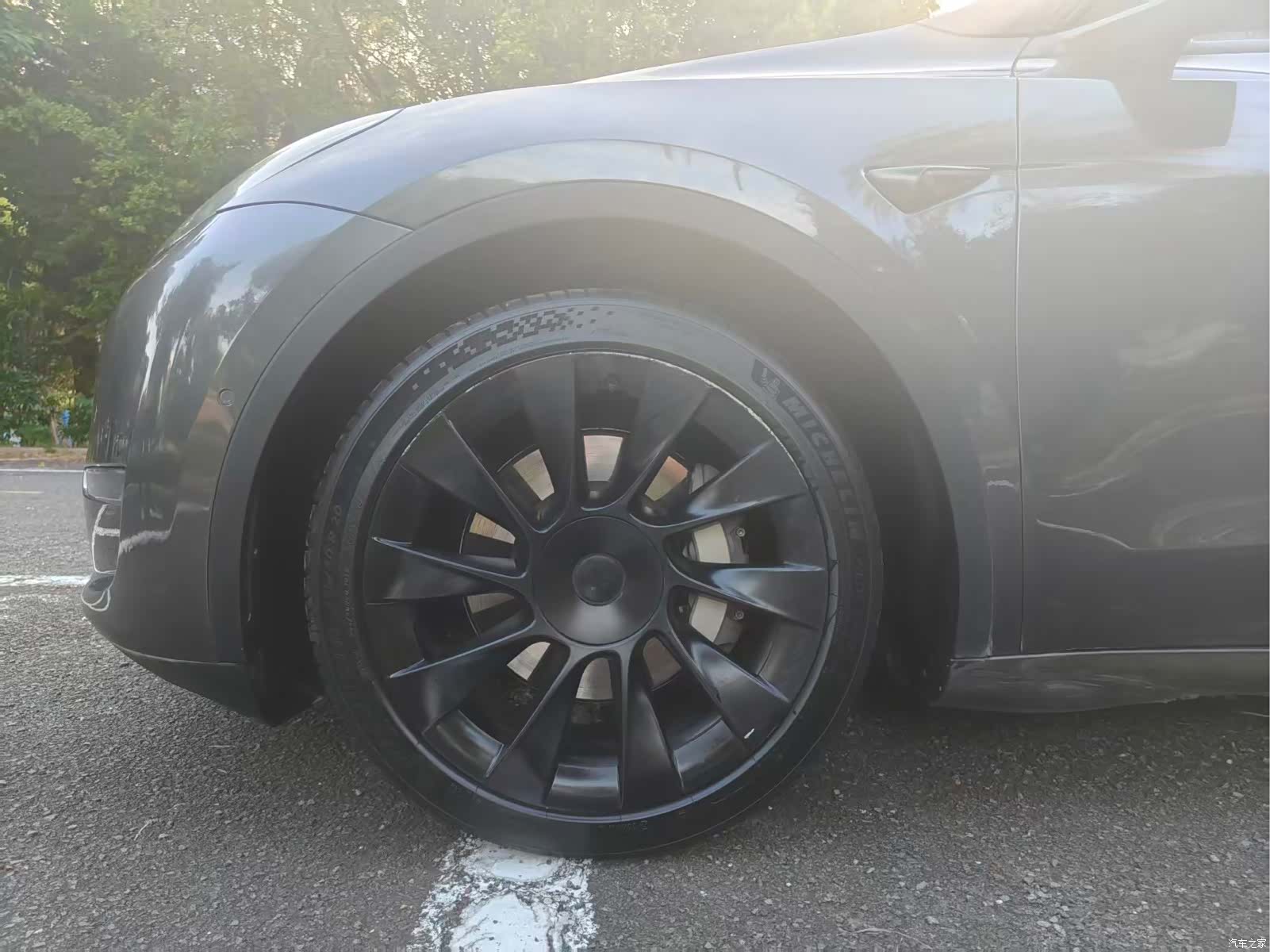 Tesla Model Y, 2021 13