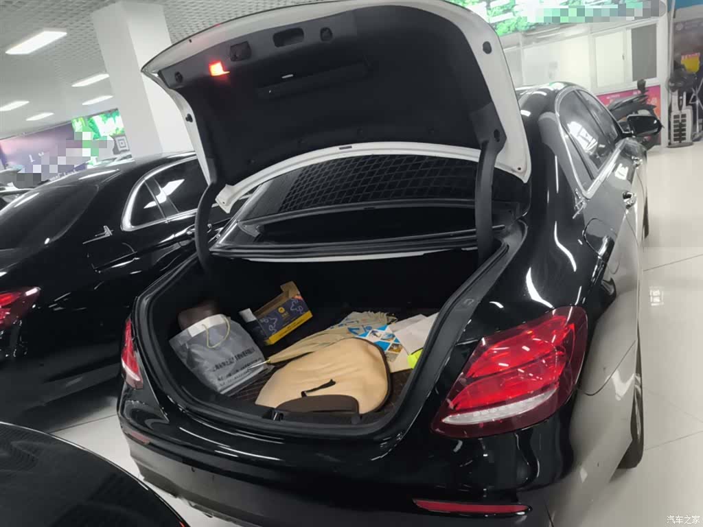 Mercedes-Benz E-Class, 2019 19