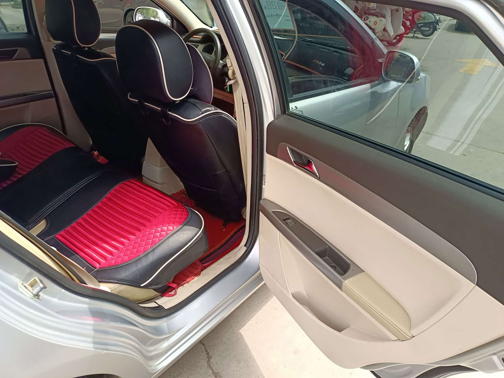 DongFeng S30, 2009 7