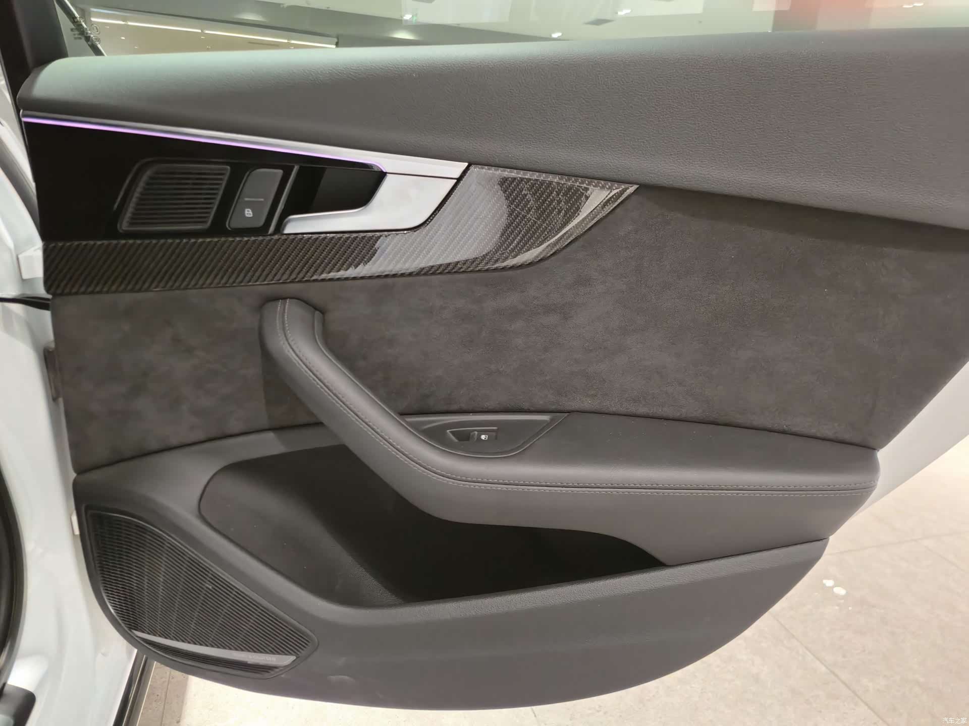 Audi A4L, 2024 19