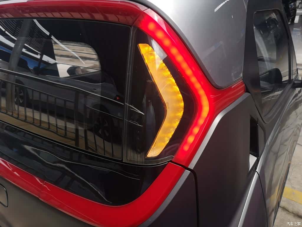Wuling E200, 2019 8