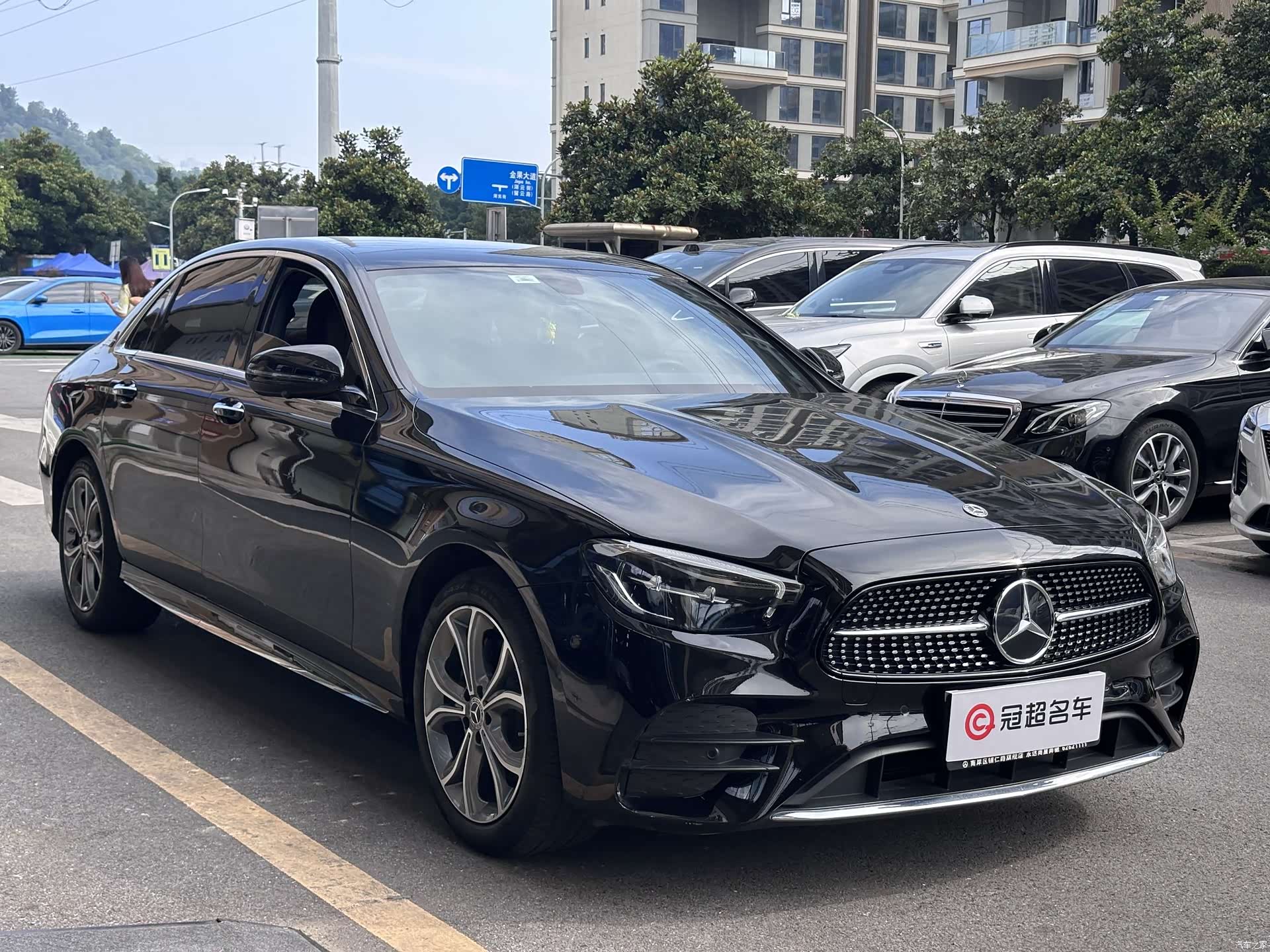 Mercedes-Benz E-Class, 2022 3