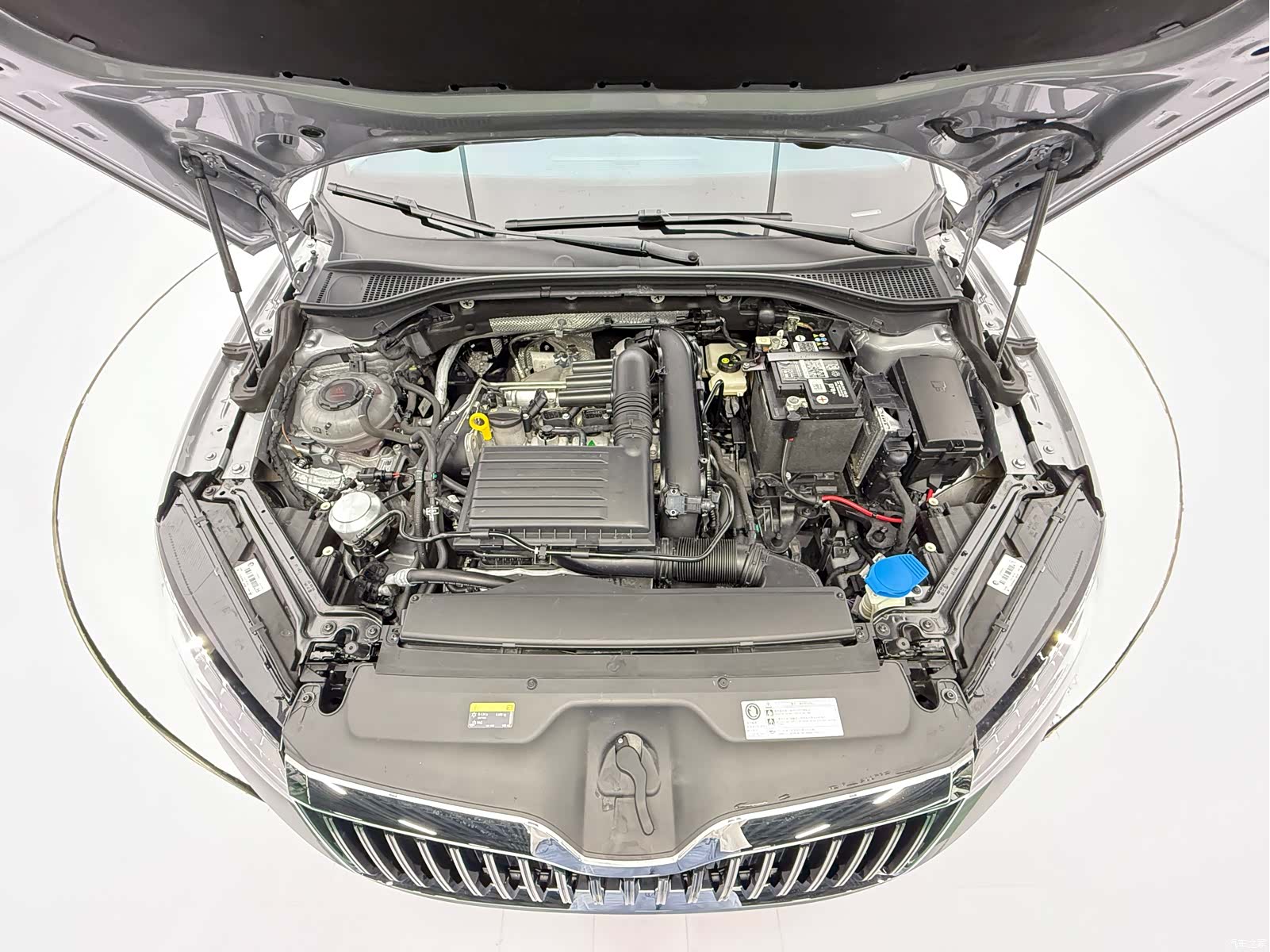 Skoda Superb, 2024 8