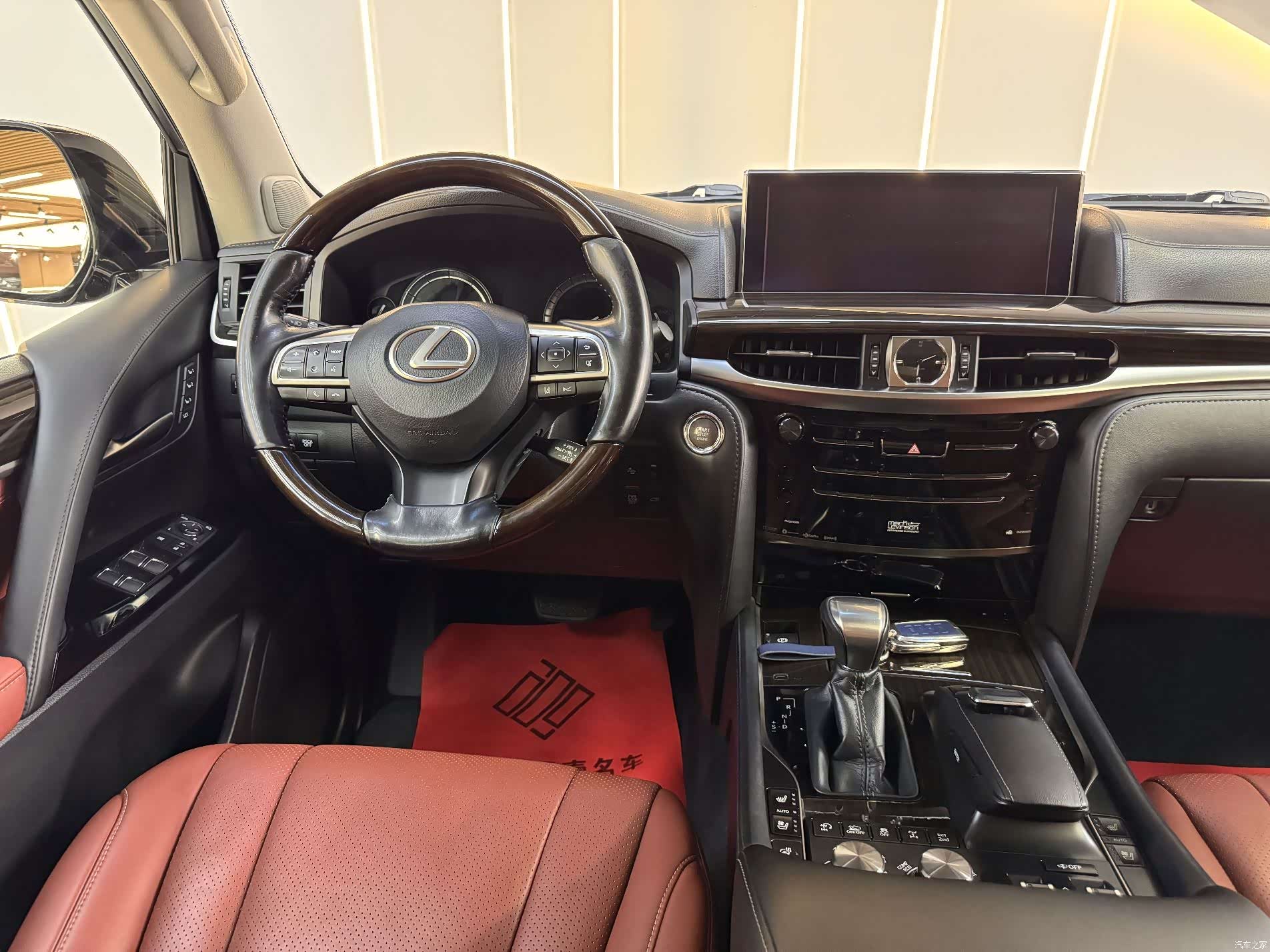 Lexus LX, 2018 19