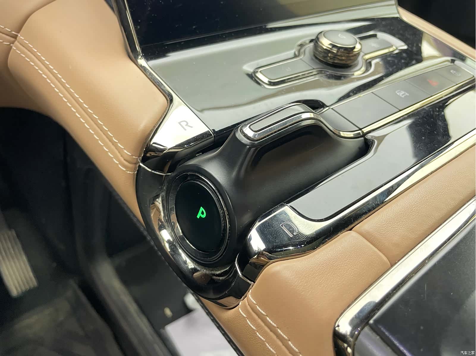 NIO ES8, 2021 14
