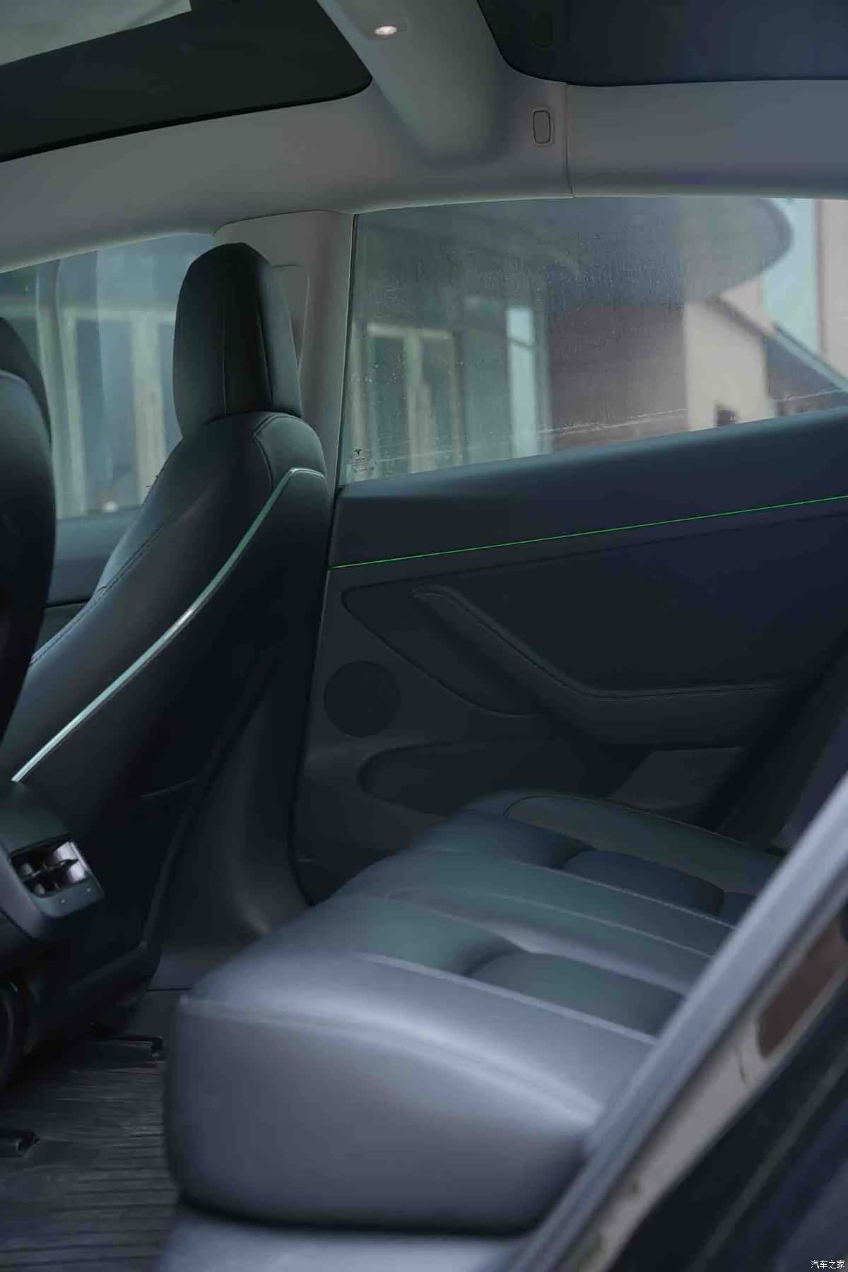 Tesla Model 3, 2023 9