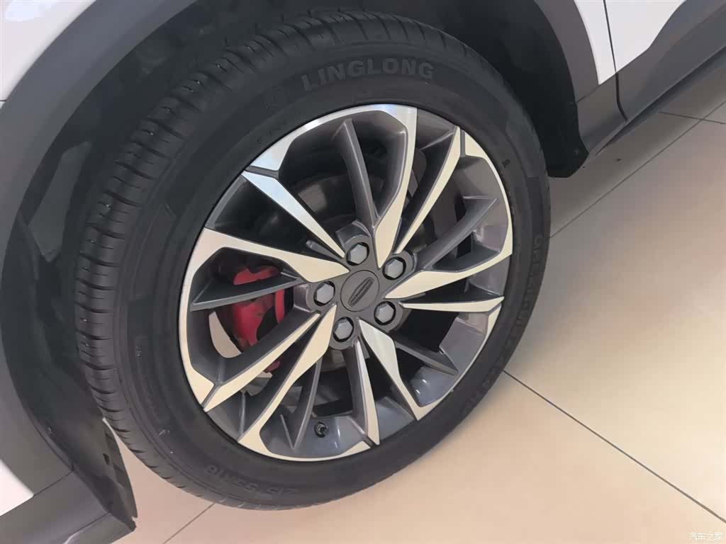 Geely Coolray, 2019 23
