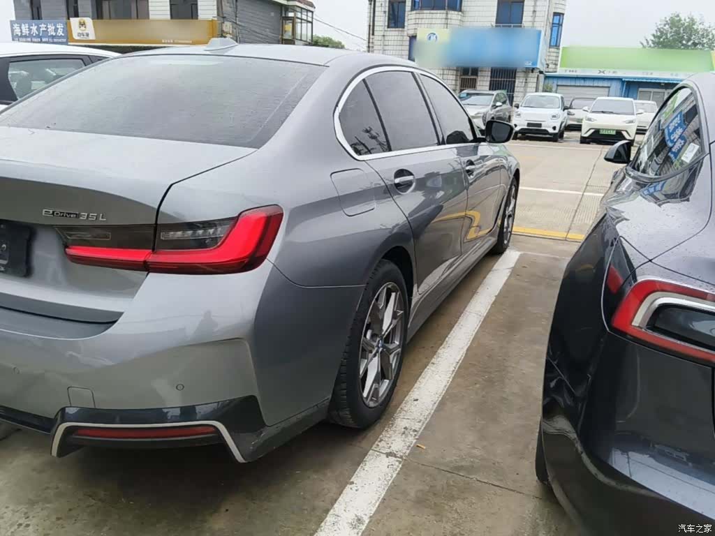 BMW i3, 2022 8