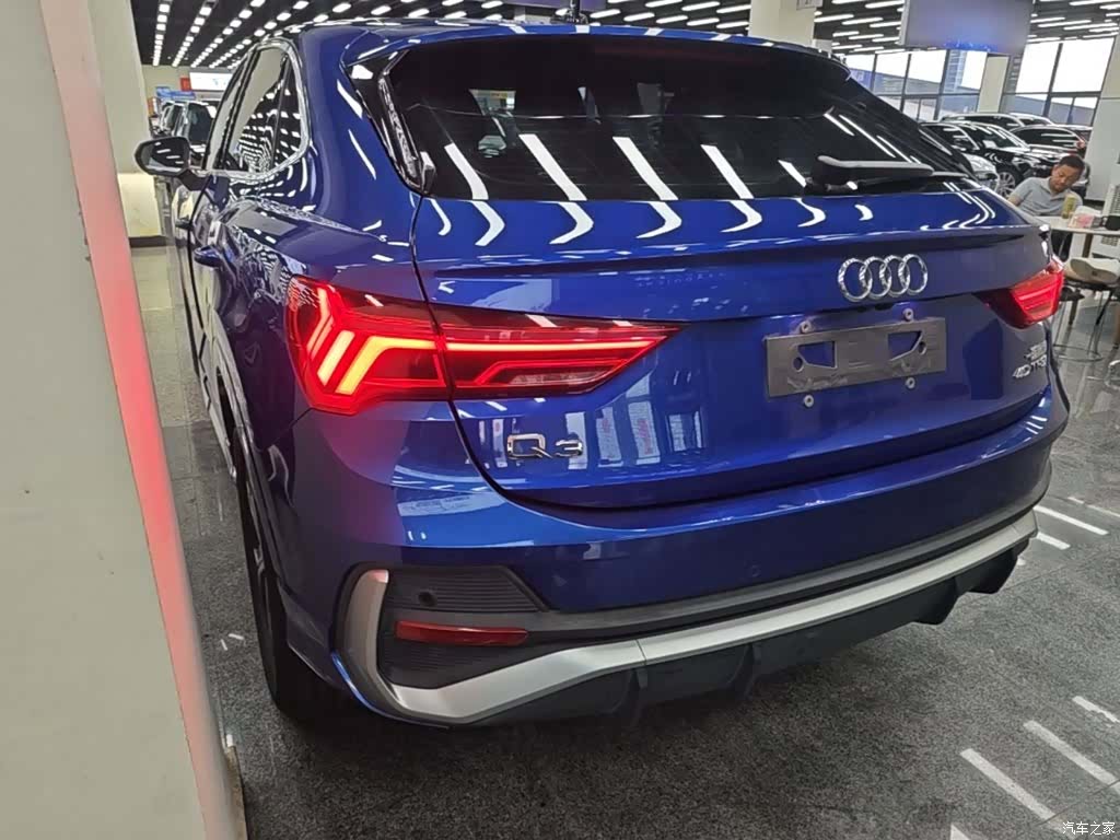 Audi Q3, 2021 все фото