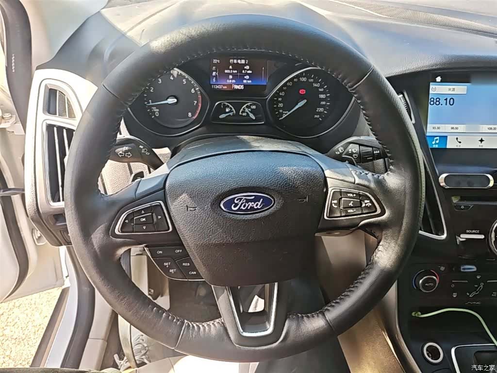 Ford Focus, 2016 11