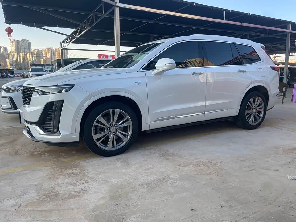 Cadillac XT6
