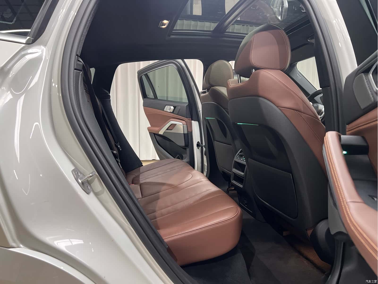 BMW X6, 2020 11