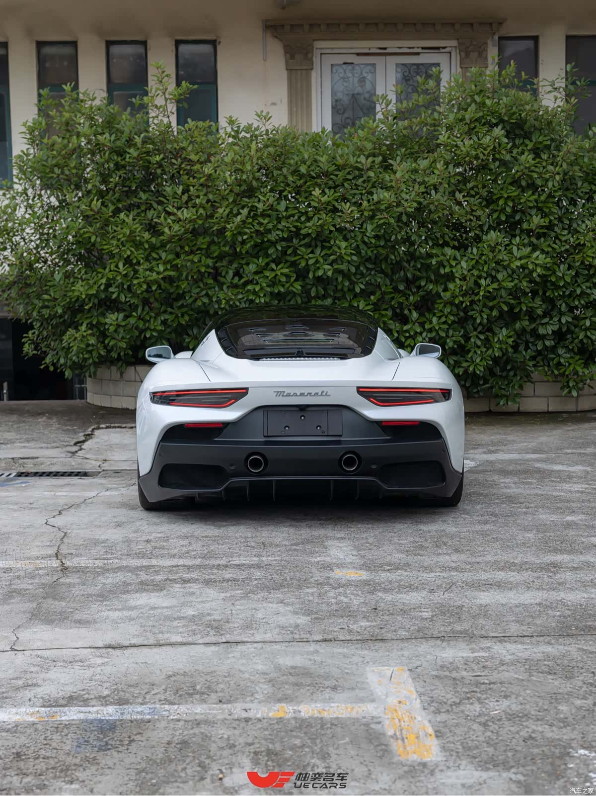 Maserati MC20, 2023 все фото