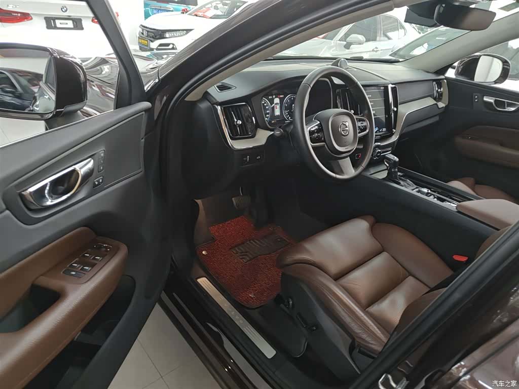 Volvo XC60, 2018 12