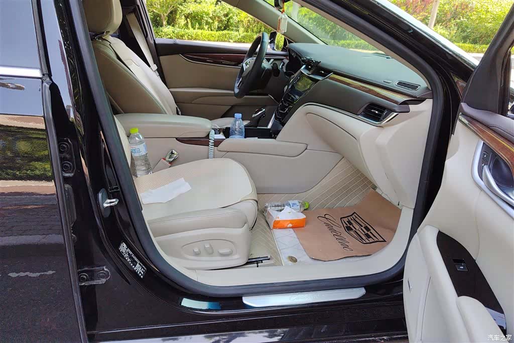 Cadillac XTS, 2016 8