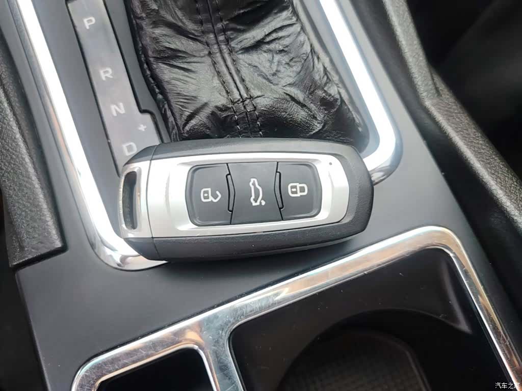 Geely Emgrand, 2017 9