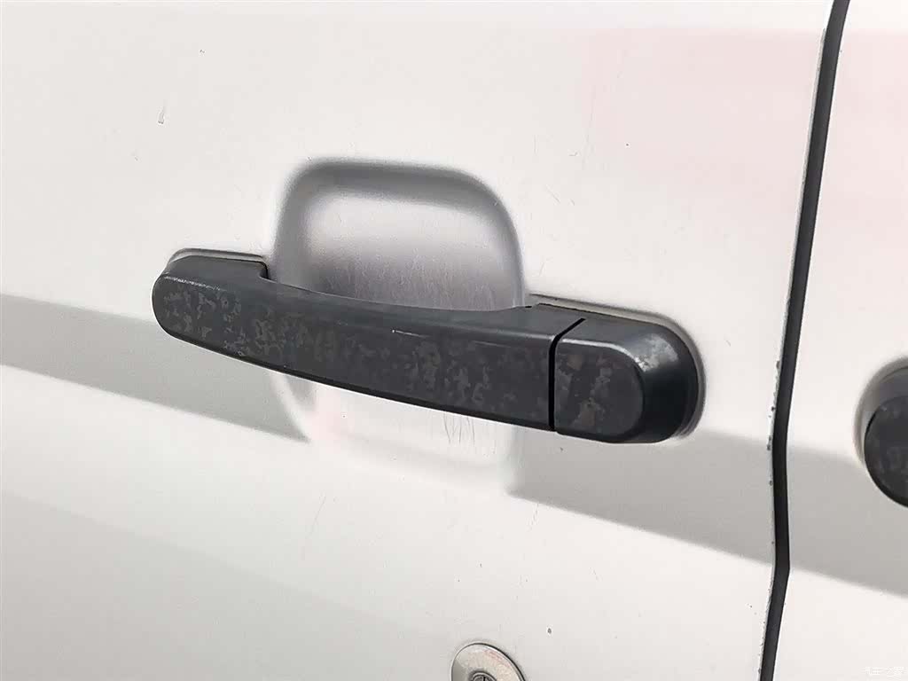 Wuling S, 2019 18