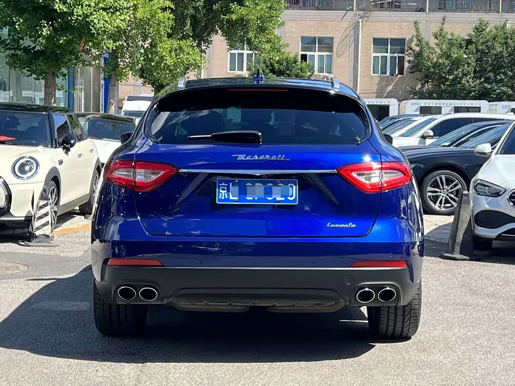 Maserati Levante, 2017 все фото