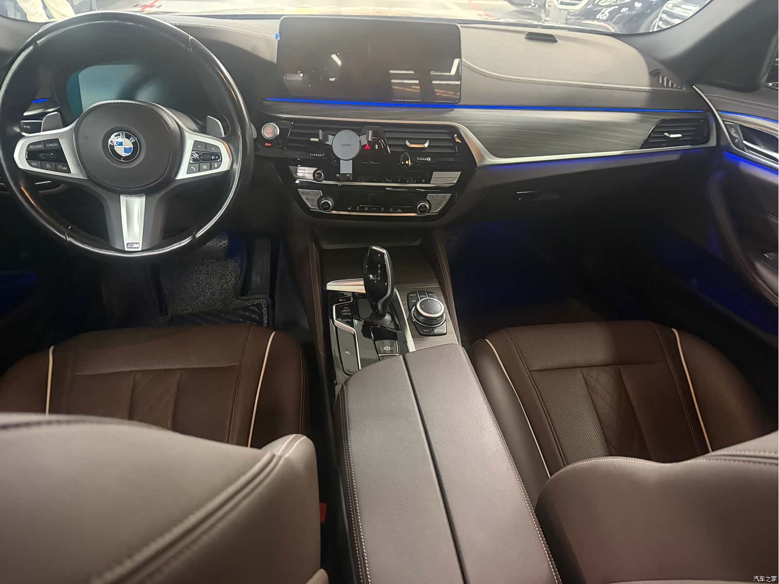 BMW 5 Series, 2022 все фото