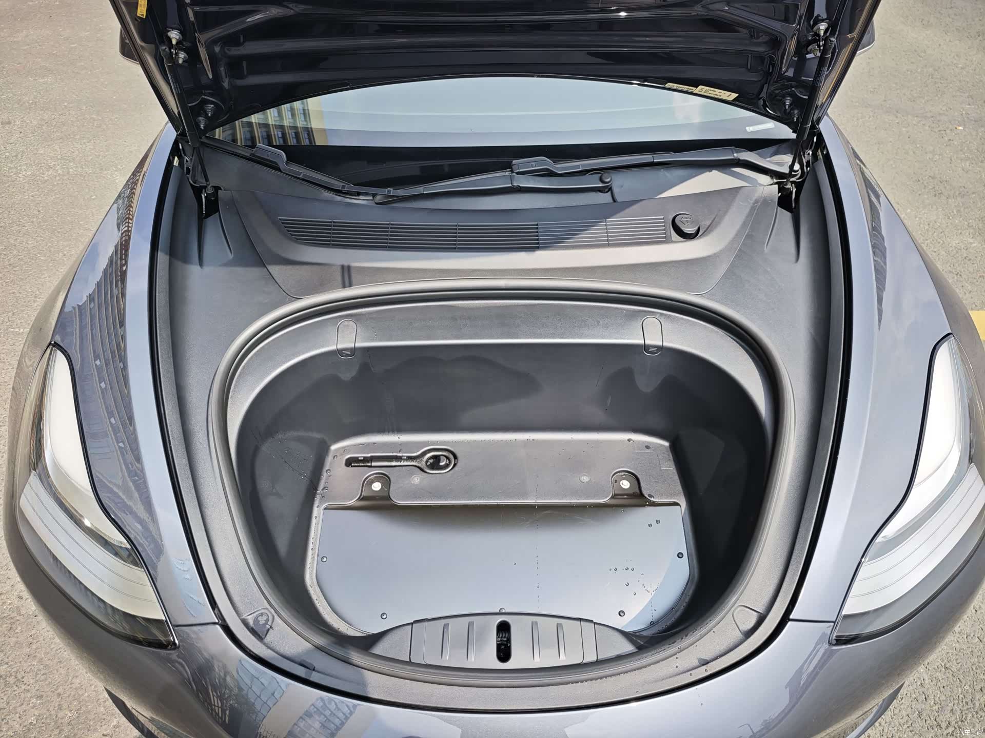 Tesla Model 3, 2019 17