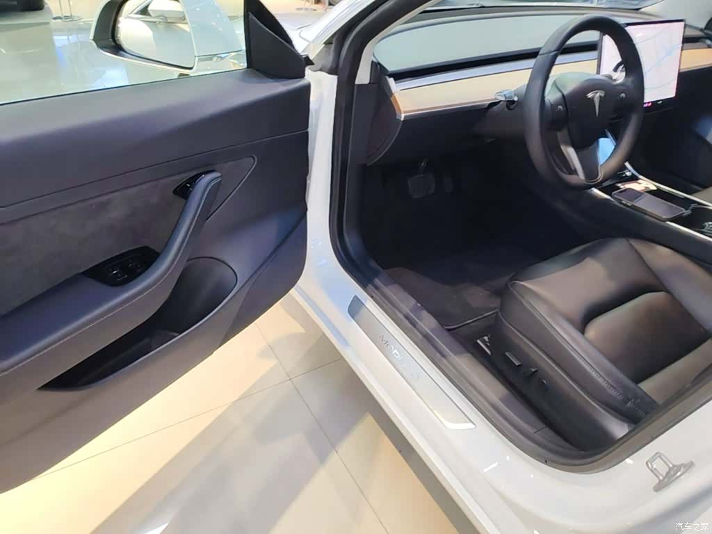 Tesla Model 3, 2020 16