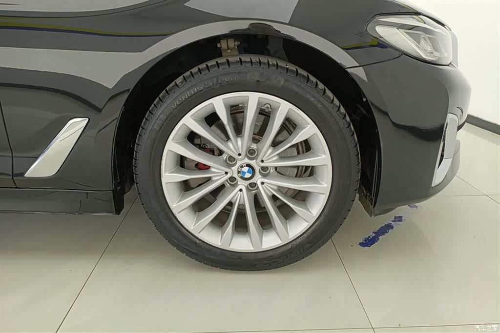 BMW 5 Series, 2022 6