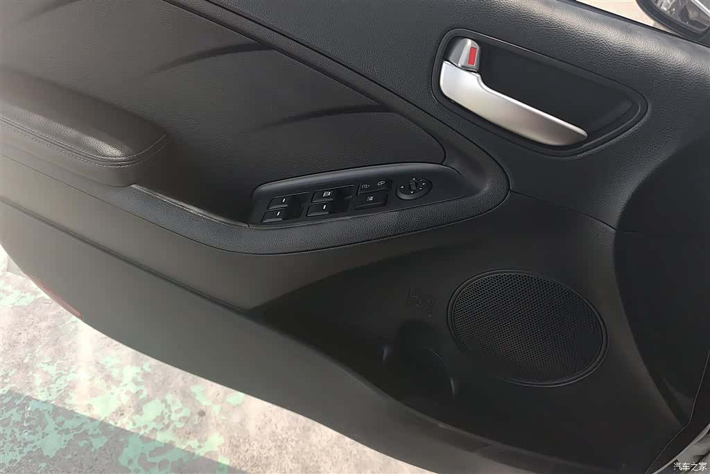 Kia K3, 2016 7