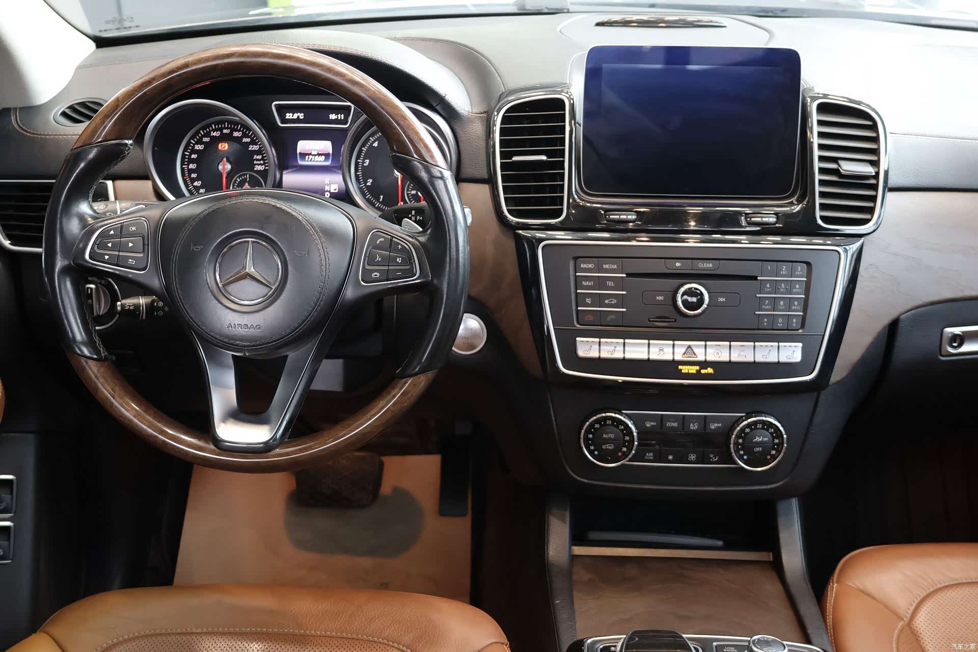 Mercedes-Benz GLS, 2016 6