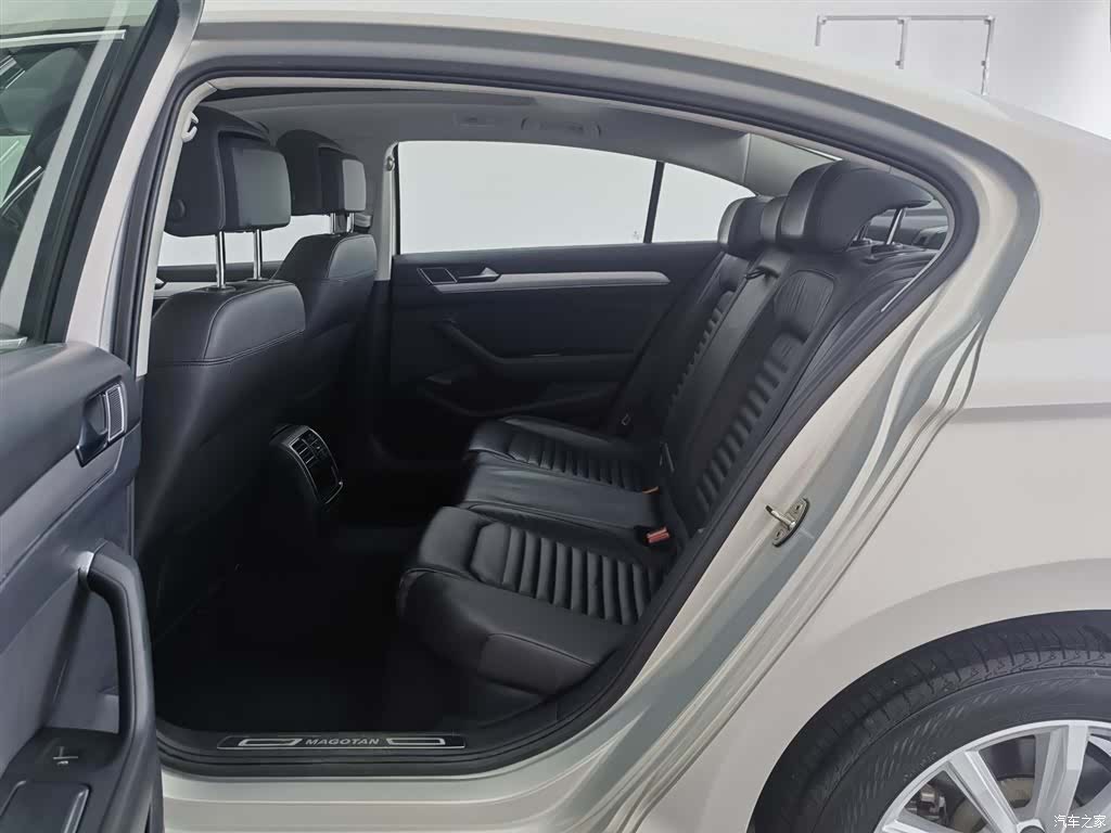 Volkswagen Magotan, 2017 15