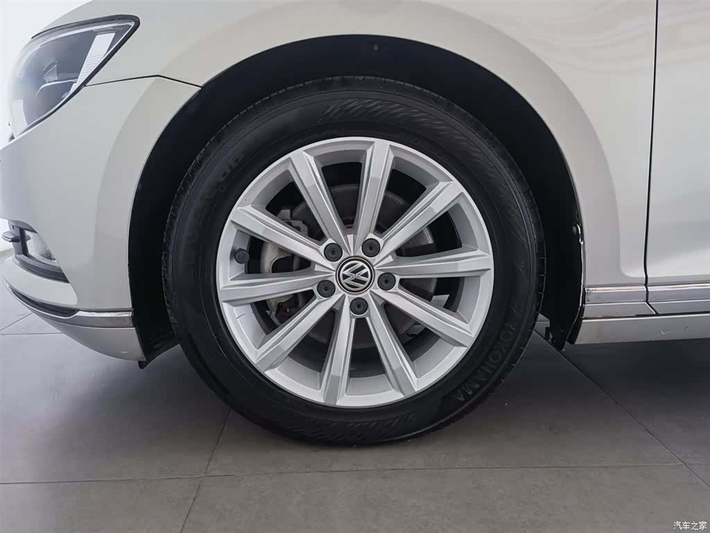 Volkswagen Magotan, 2017 17