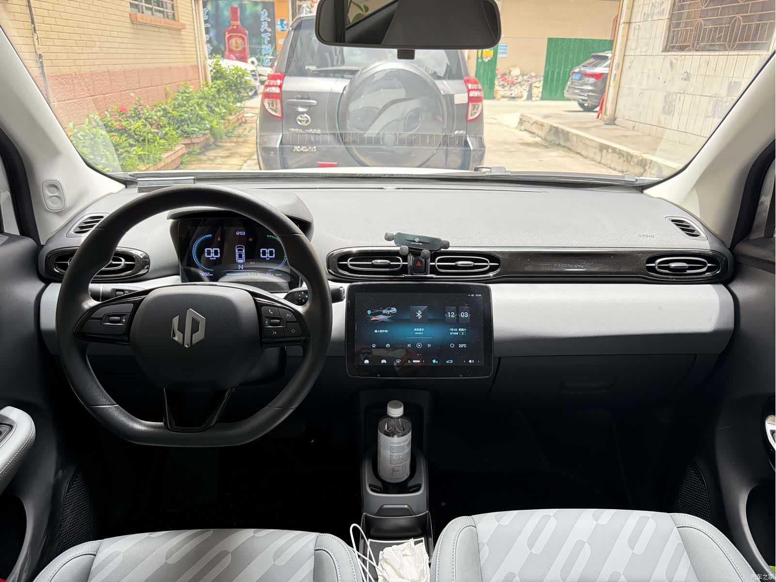 Leapmotor T03, 2024 все фото