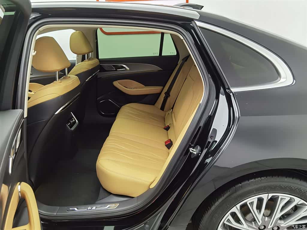 Hongqi H5, 2023 15