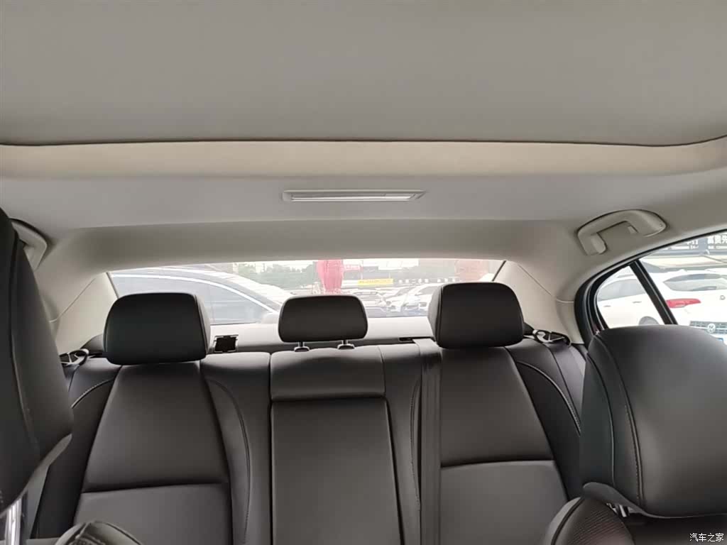Mazda Mazda3, 2021 18