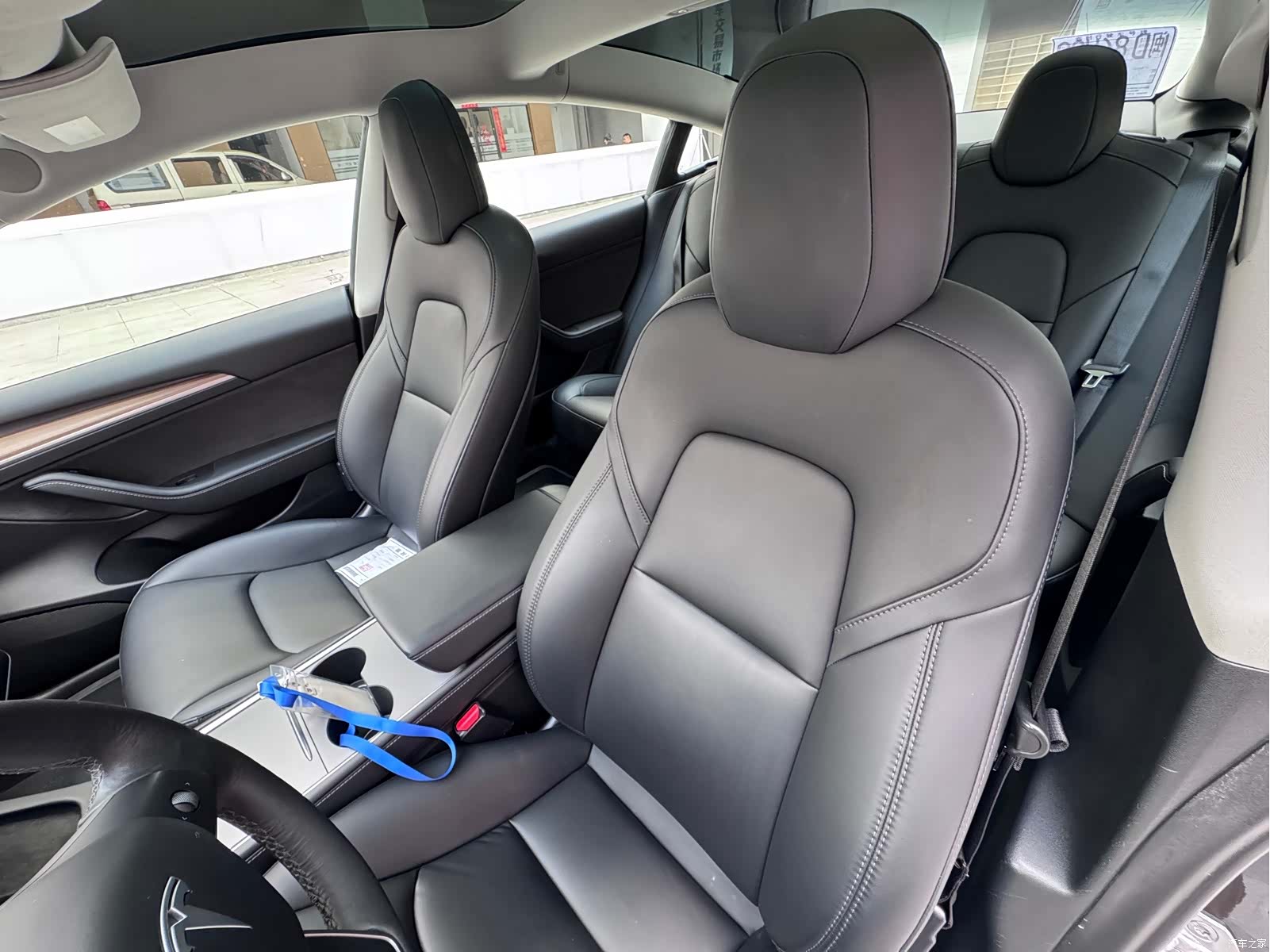 Tesla Model 3, 2022 9