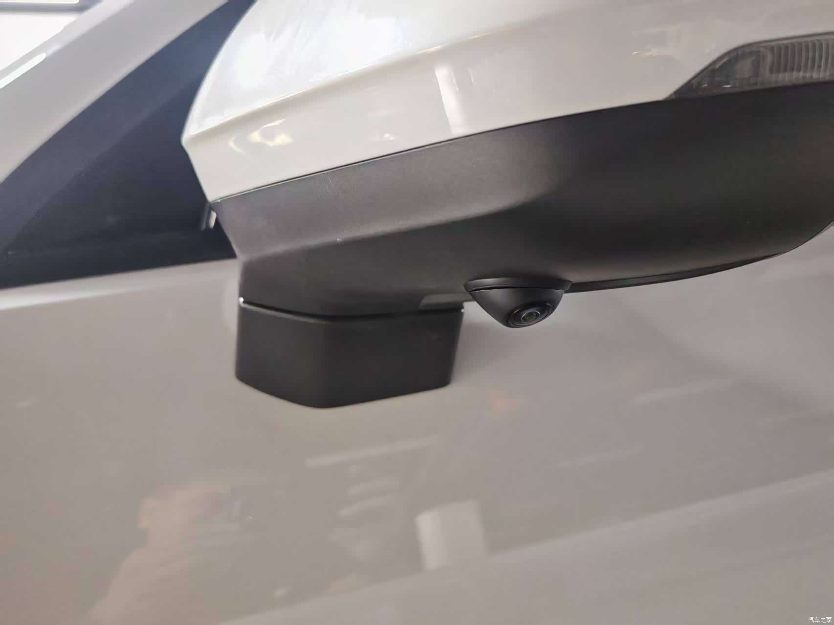 Audi Q2L, 2022 25