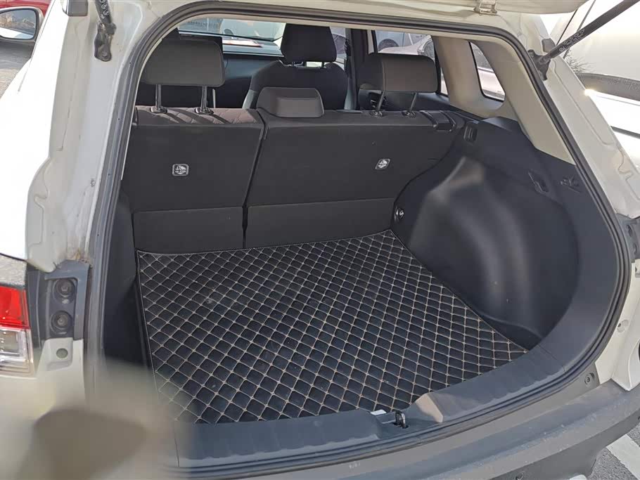 Toyota Corolla Sharp amplifier