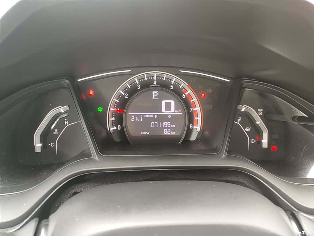 Honda Civic, 2018 12