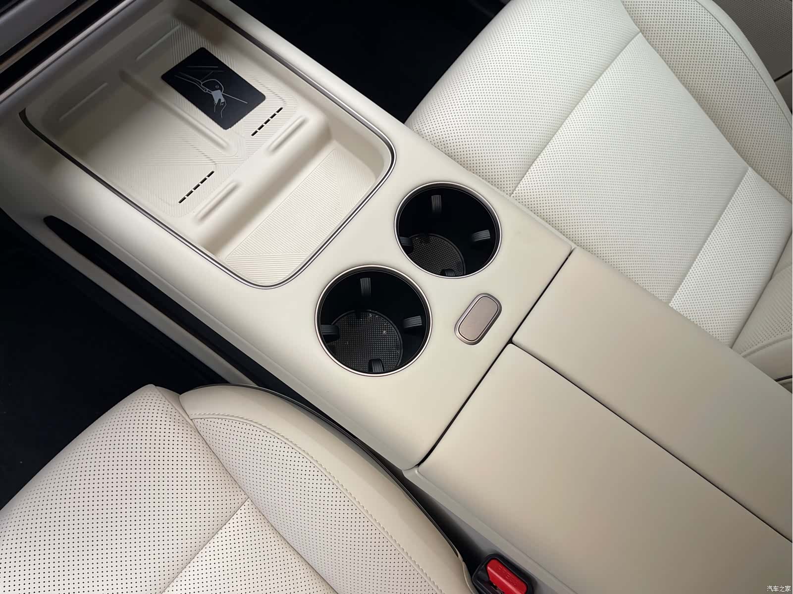 Li Auto i8, 2025 22