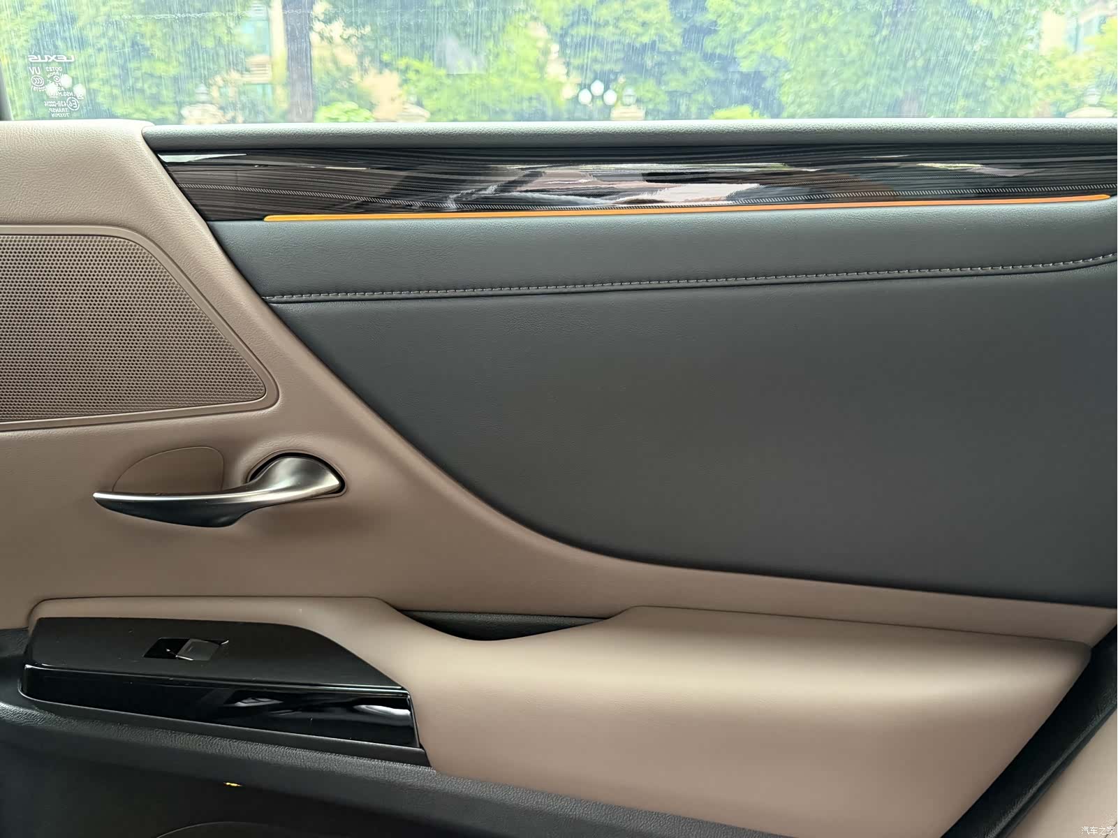 Lexus ES, 2024 11