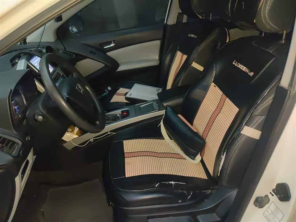 Luxgen Excellent 6 SUV