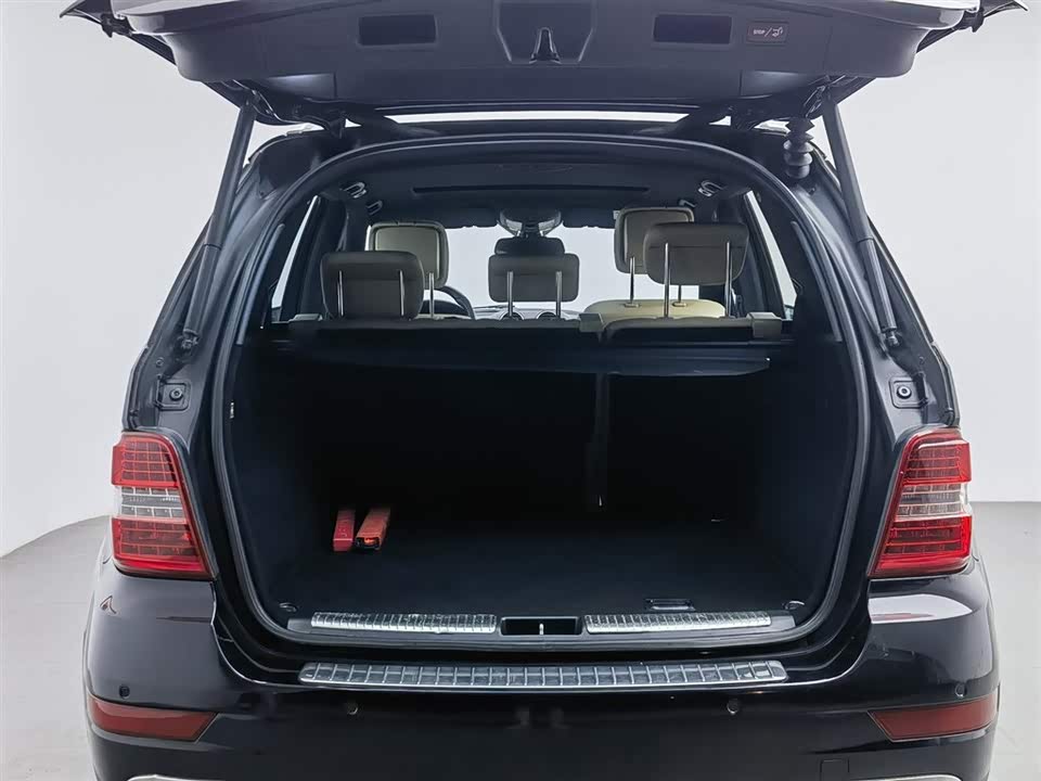 Mercedes-Benz M class