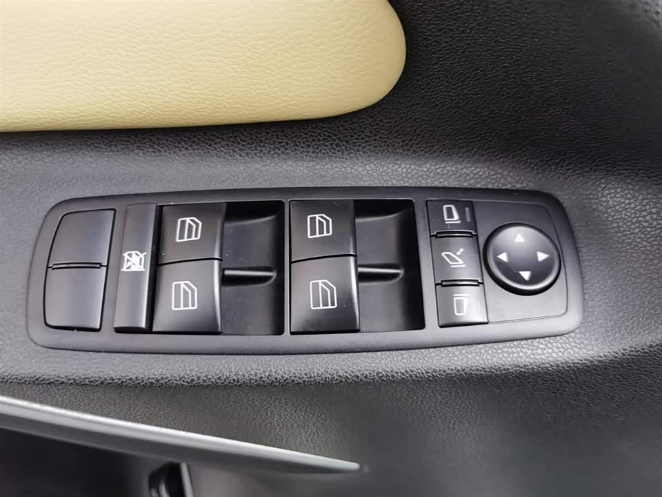 Mercedes-Benz M class