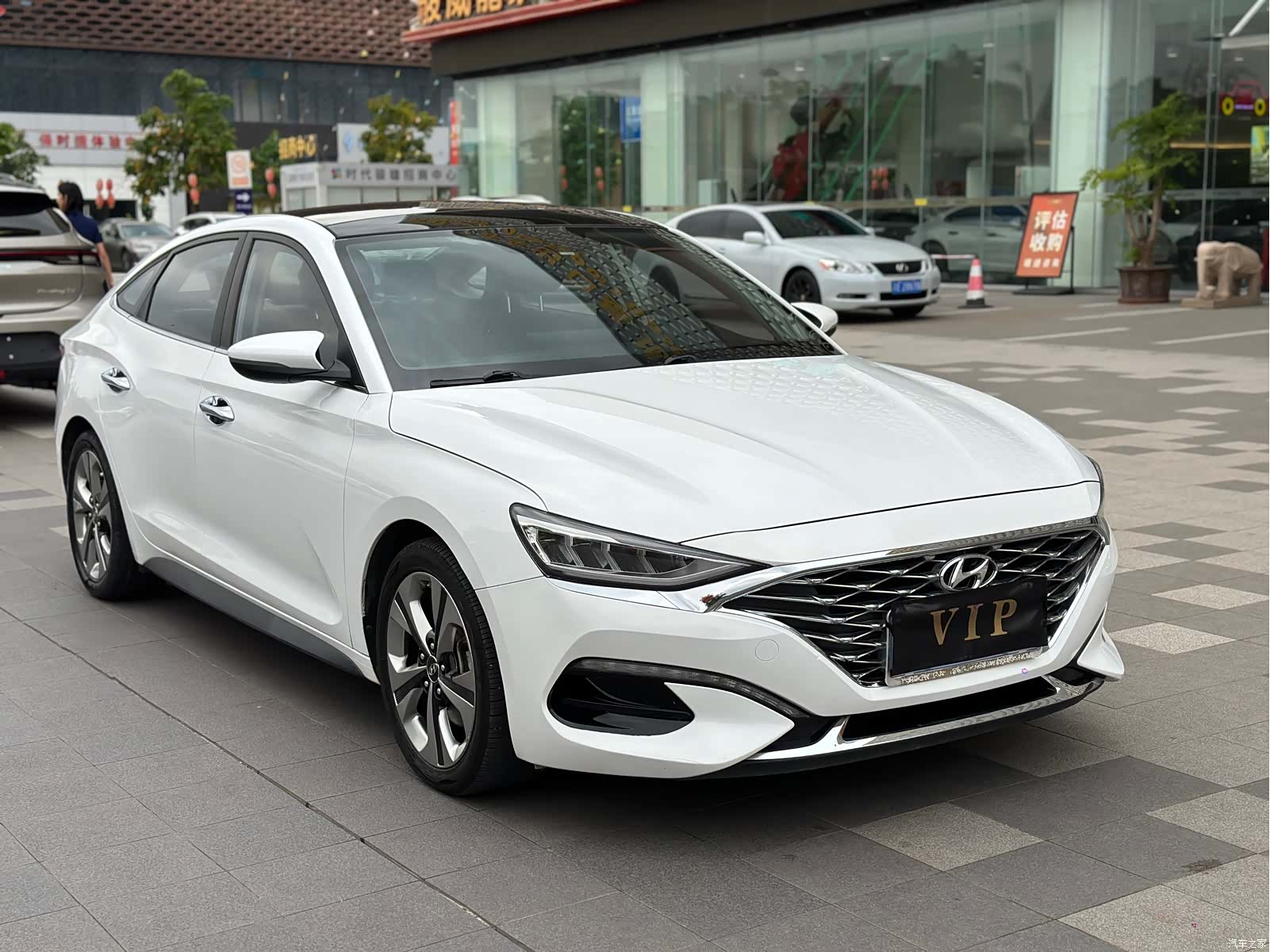 Hyundai Lafesta, 2019 3
