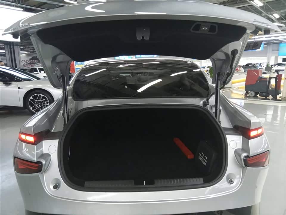 XPENG P7 XPENG P7