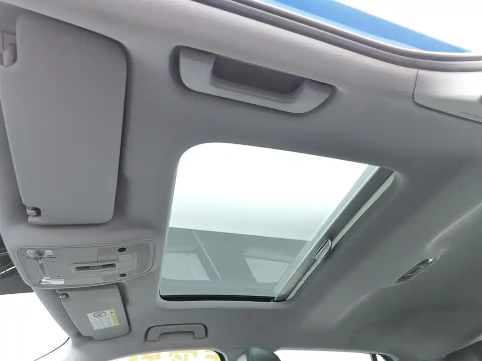 Audi Q2L Audi Q2L