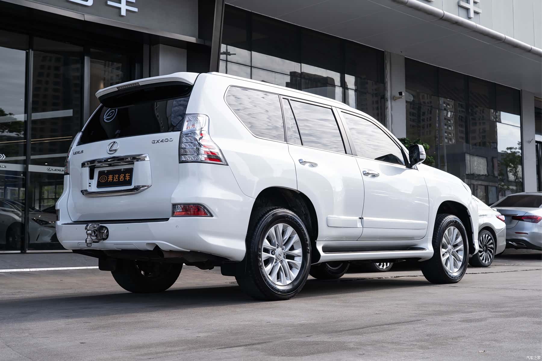 Lexus GX, 2015 3
